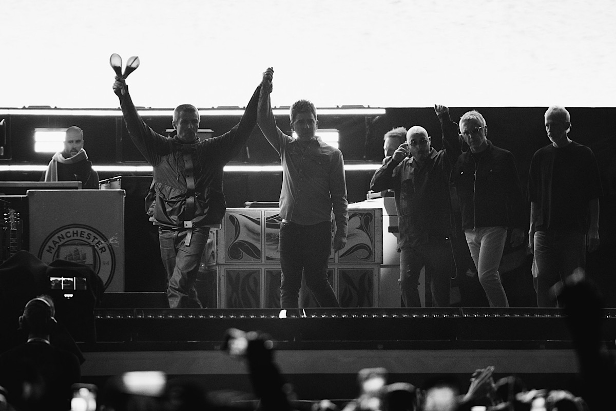 Обложка: X Oasis