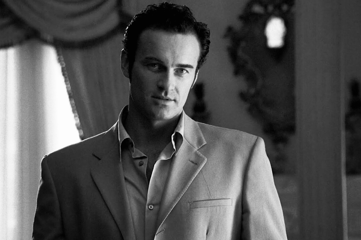 Обложка: Зачарованные