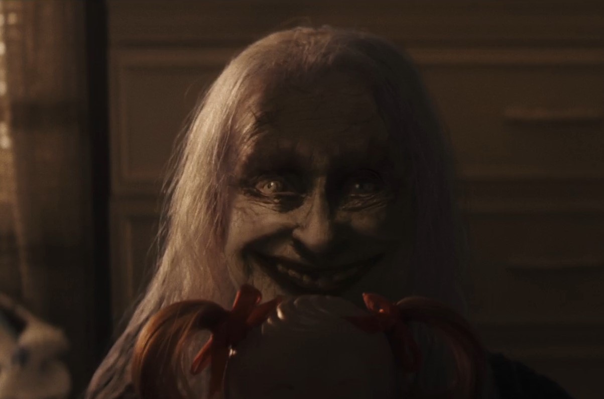 Обложка: кадр из трейлера "Заклятие"