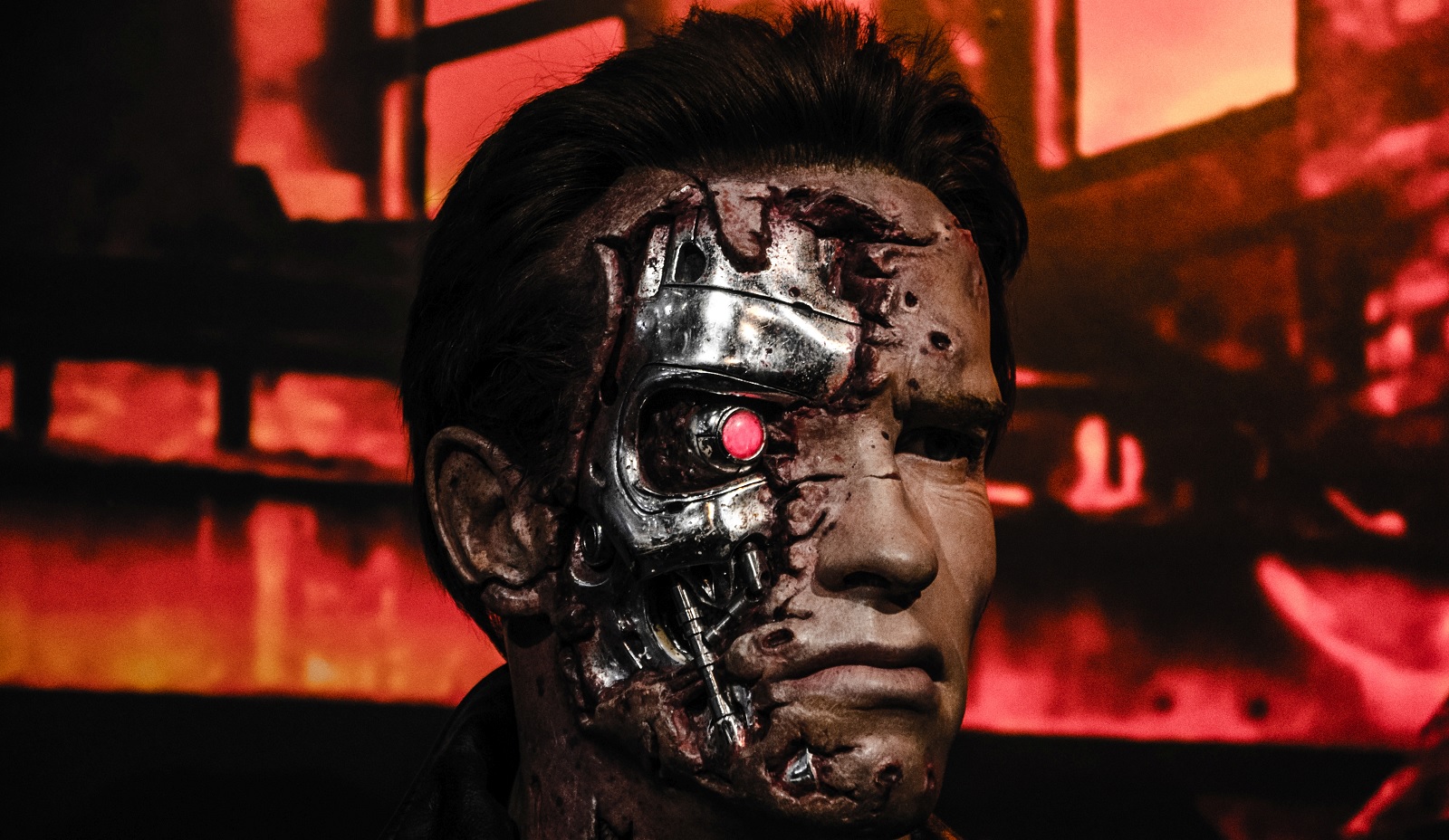 Обложка: кадр из фильма «Терминатор»