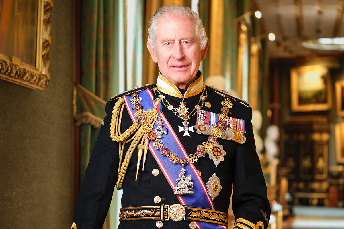 Обложка: фотография Hugo Burnand, Royal Household (2024)