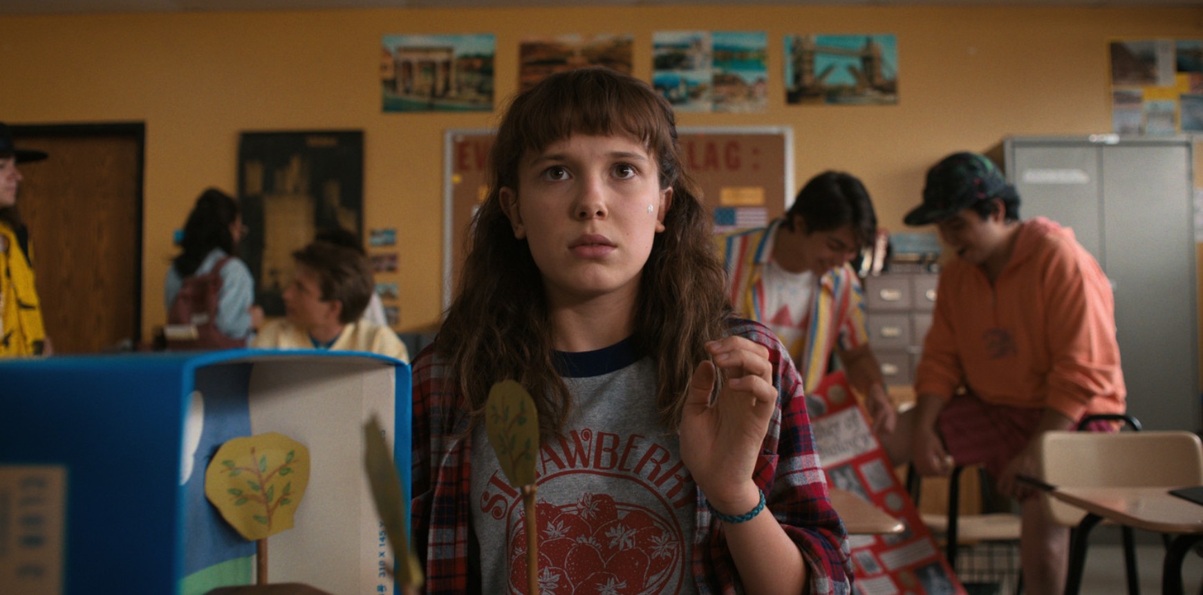 Обложка: "Очень странные дела"