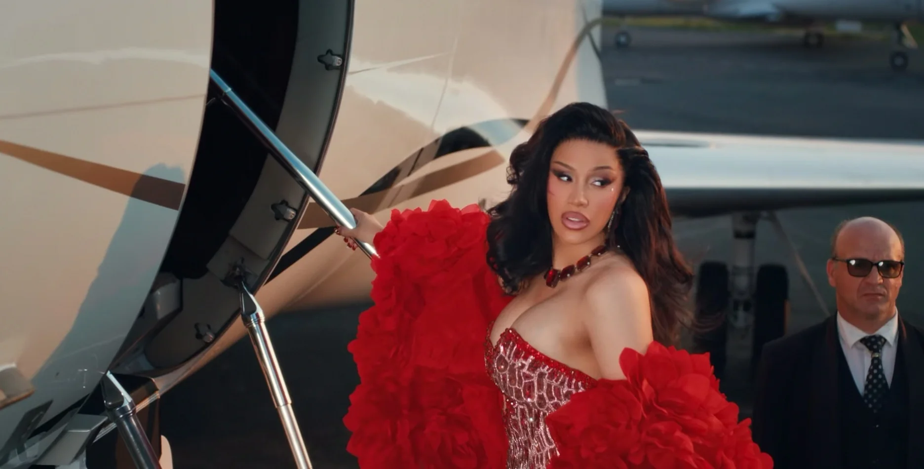 Обложка: Cardi B -  Imaginary Players