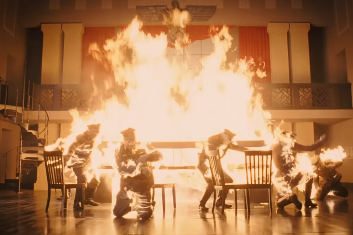 Обложка: Однажды в Голливуде