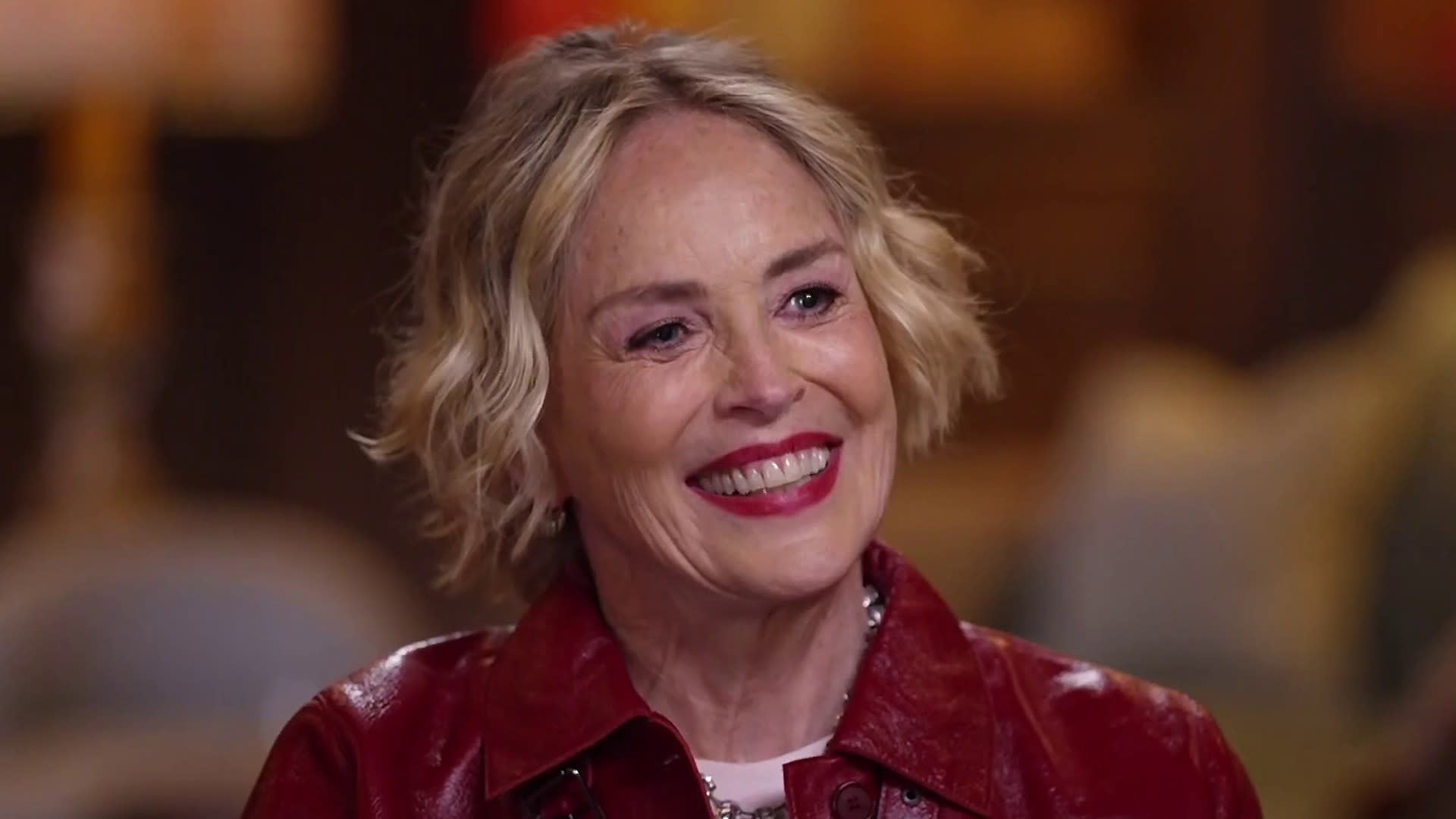 Обложка: Шэрон Стоун на шоу «Today»