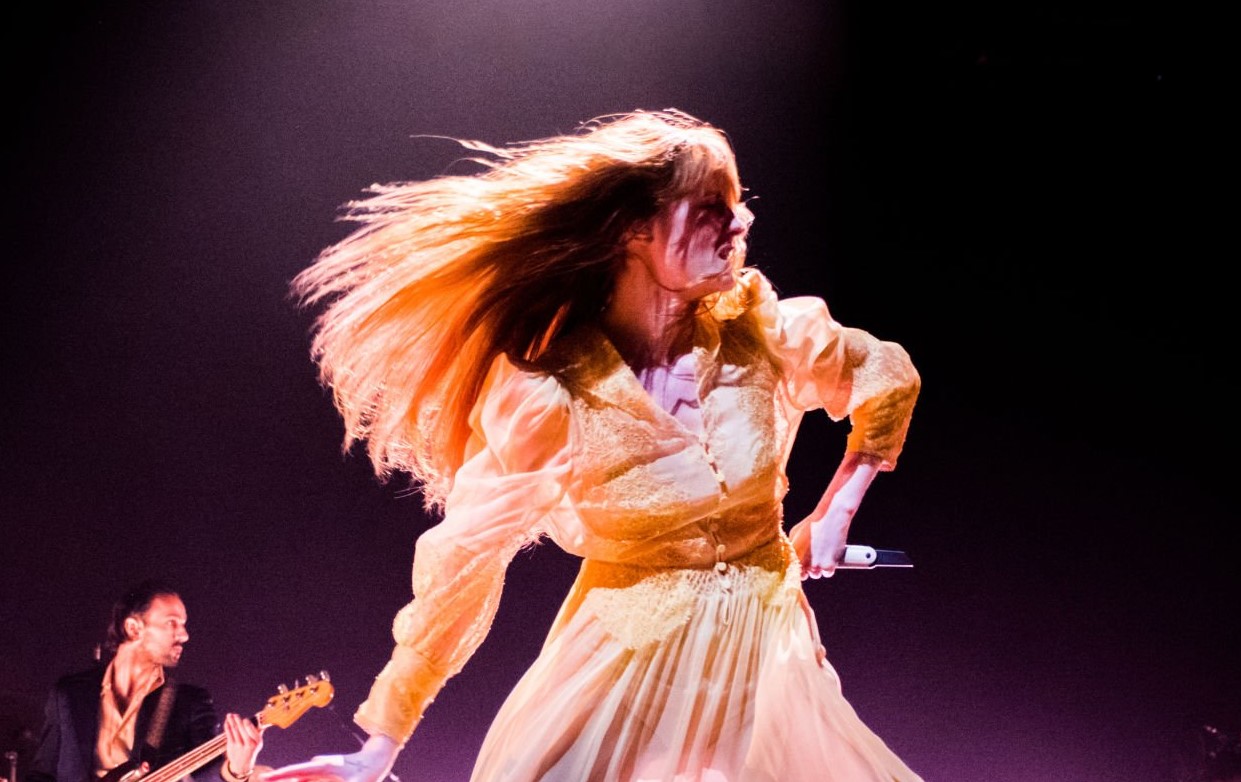 Группа Florence + The Machine выпустила мистический заглавный трек нового альбома