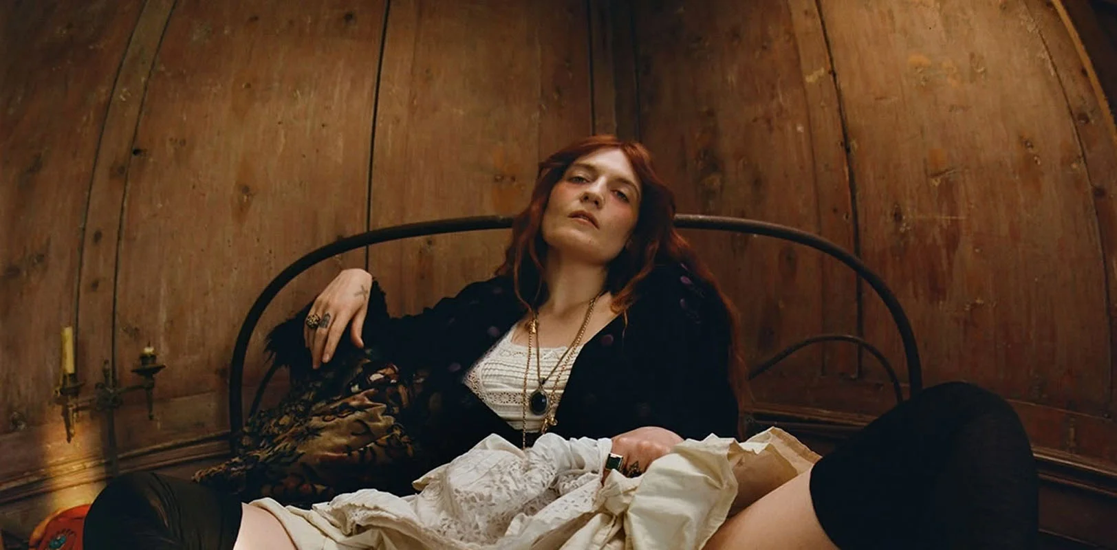 Обложка: Florence + The Machine -  Everybody Scream