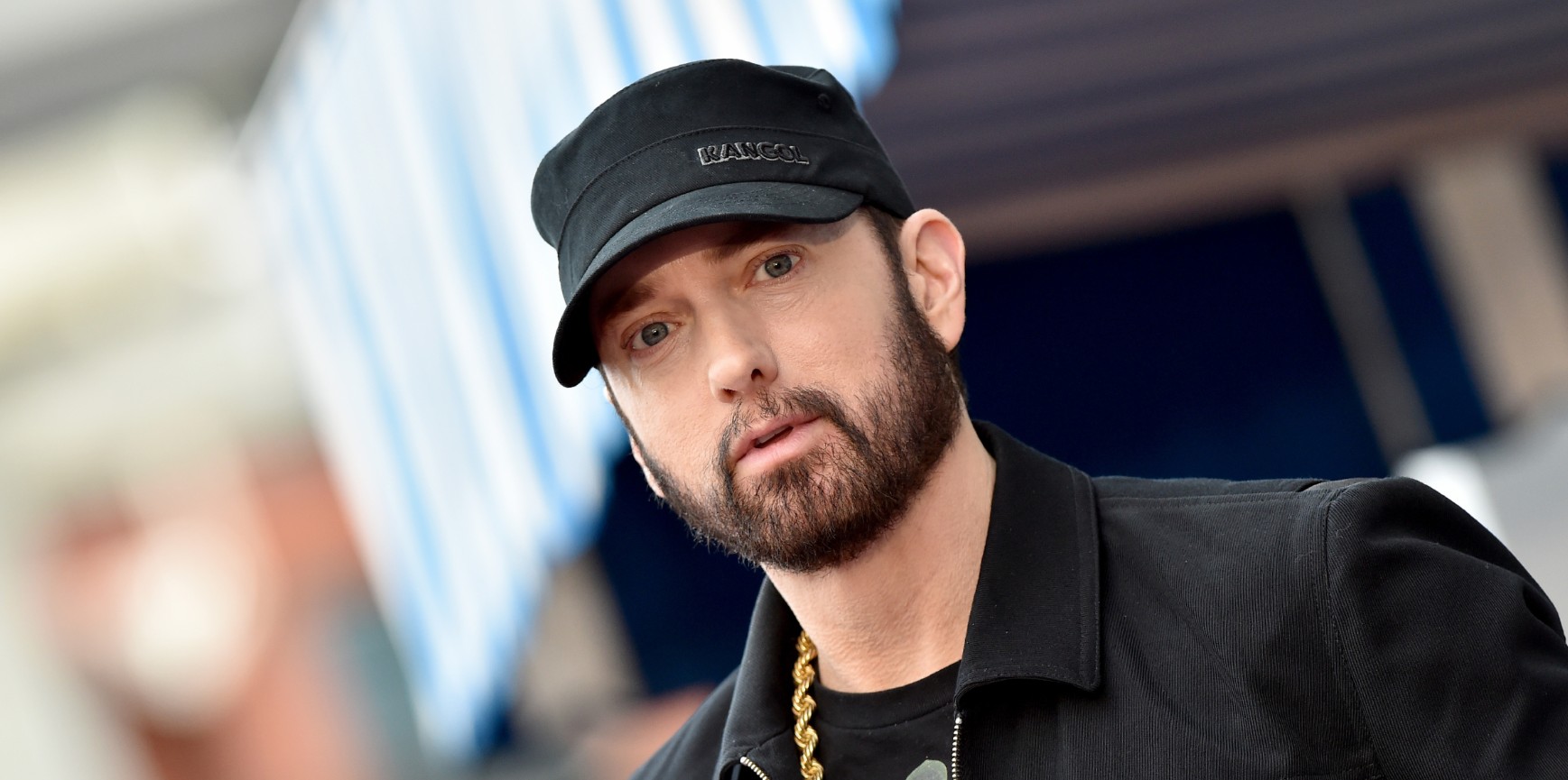 «Это настоящий хит»: Eminem выпустил ранее незаданный трек Everybodyʼs Looking At Me