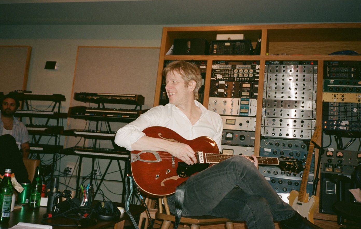 Группа Spoon выпустила два новых сингла после перерыва