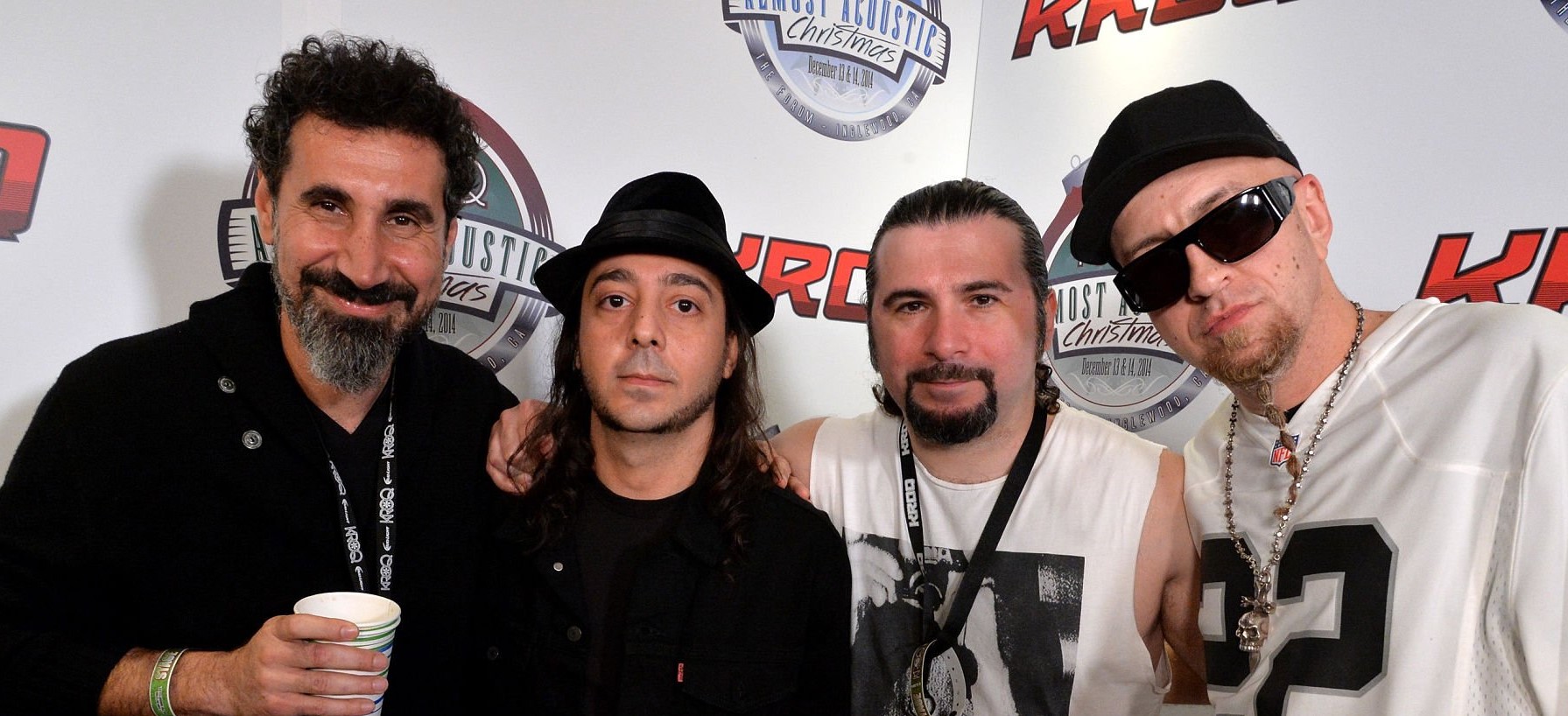 Обложка: Photo by Lester Cohen/Getty Images for CBS Radio