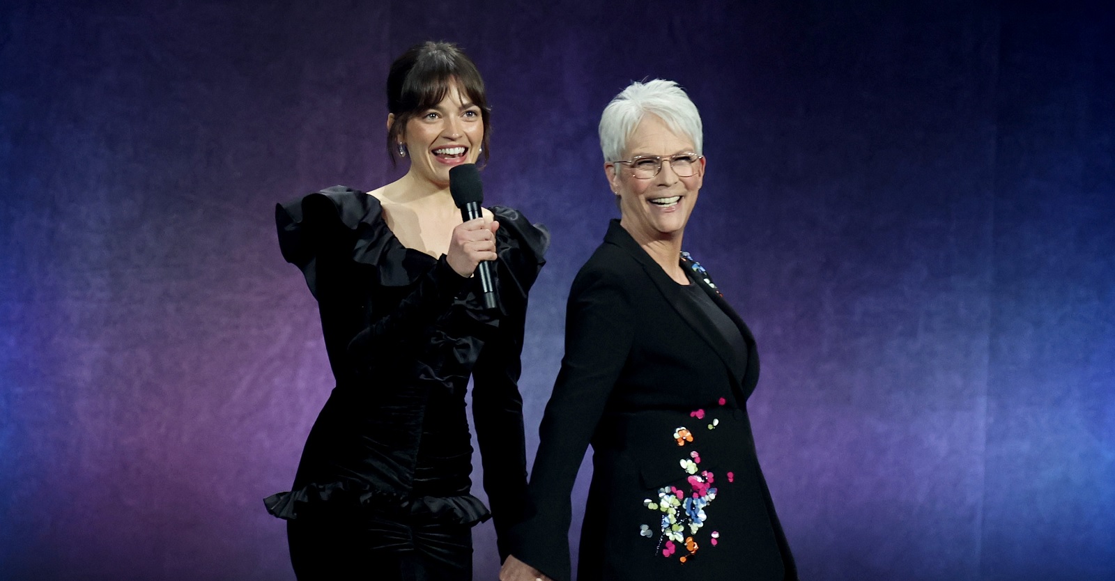 Обложка: кадр из фильма «Элла Маккей»