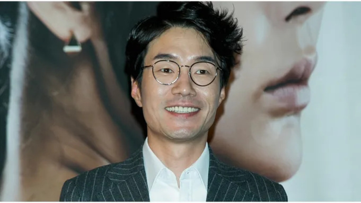 Обложка: Song Young-Kyu Han Myung-Gu/WireImage