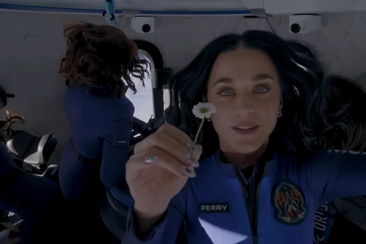 Обложка: Blue Origin