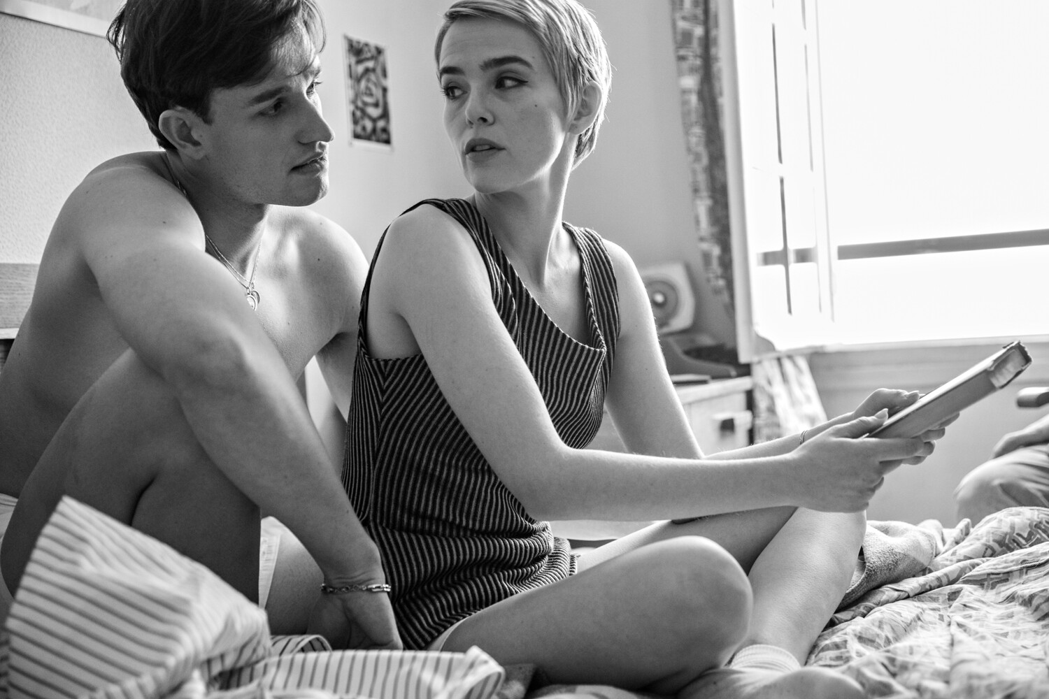 Обложка: кадр из фильма «Новая волна»