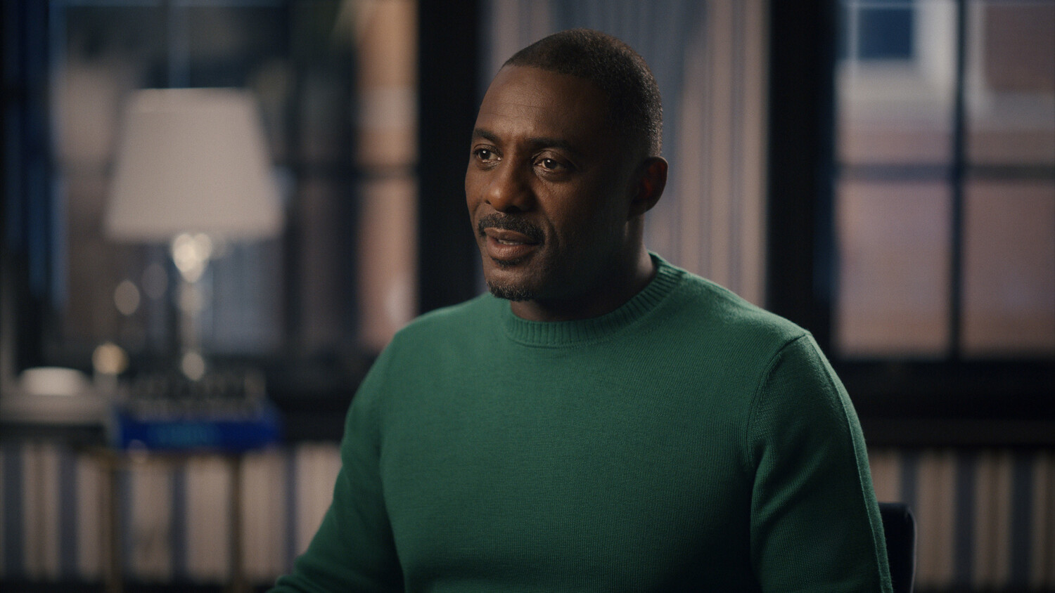 Обложка: кадр из фильма «Звёзды экрана»