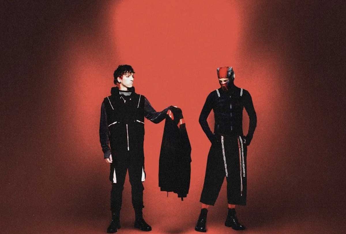 Обложка: Twenty One Pilots - Breach