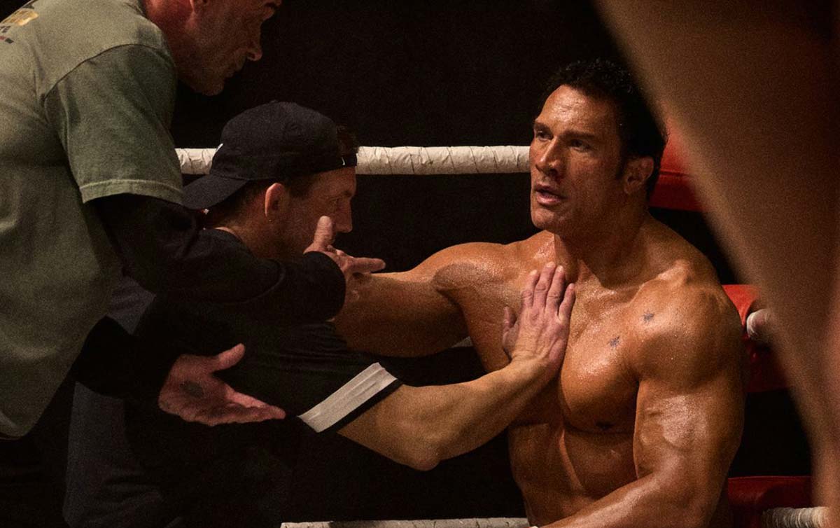 A24 показала обзорный ролик байопика «Крушащая машина» с Дуэйном Джонсоном