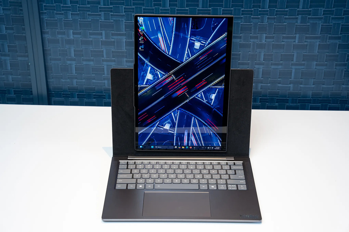 Обложка: Lenovo