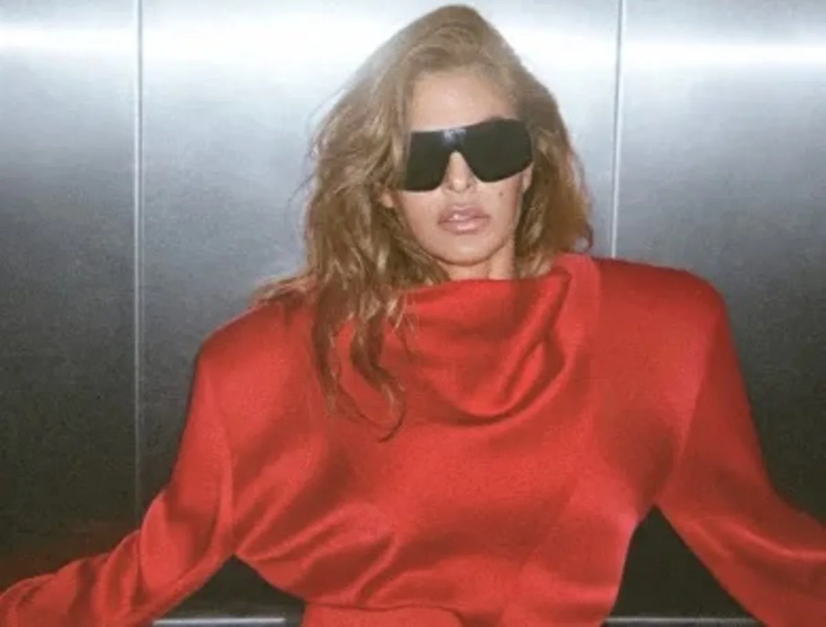 Обложка: Courtesy of Stella McCartney