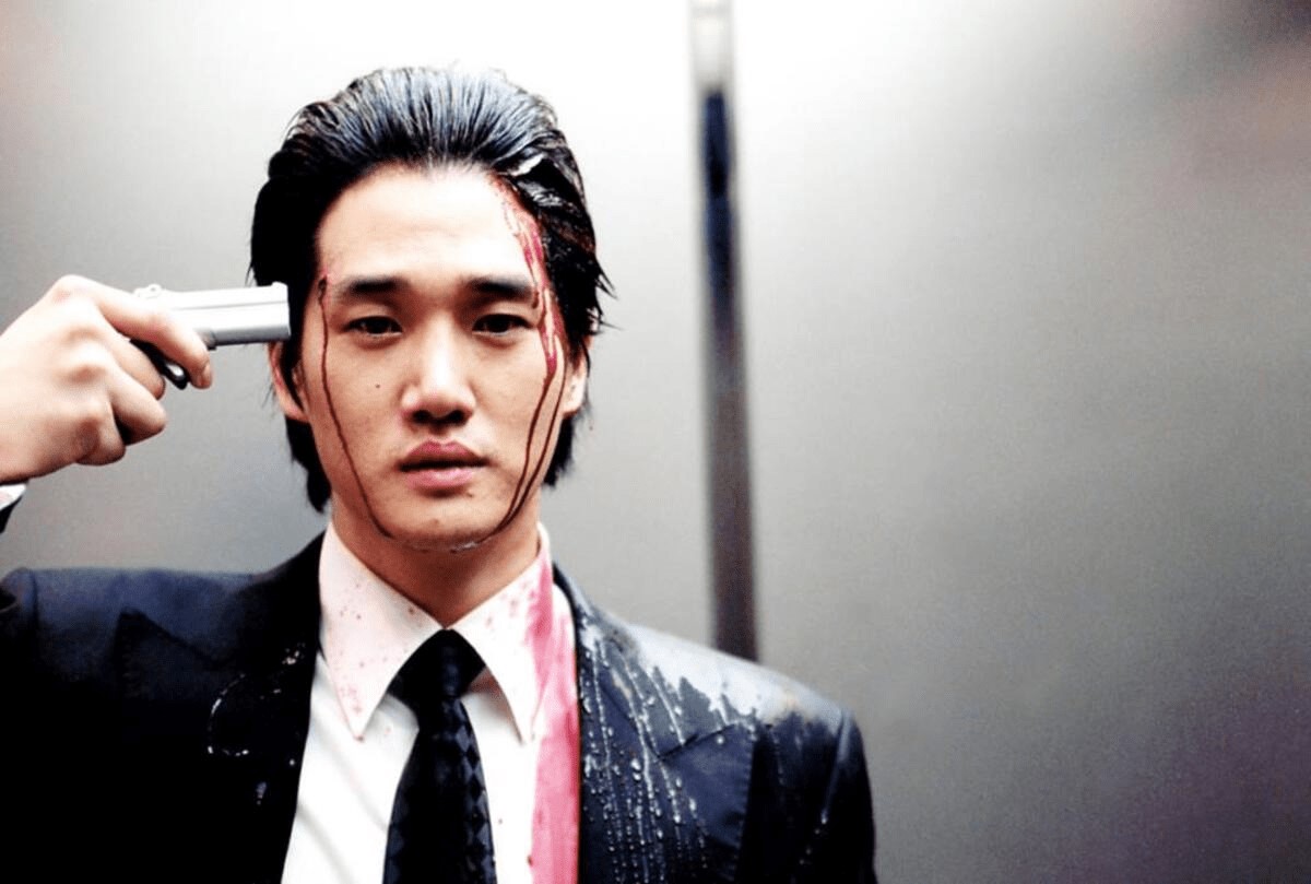 Обложка: кадр из фильма "Олдбой" (2003)