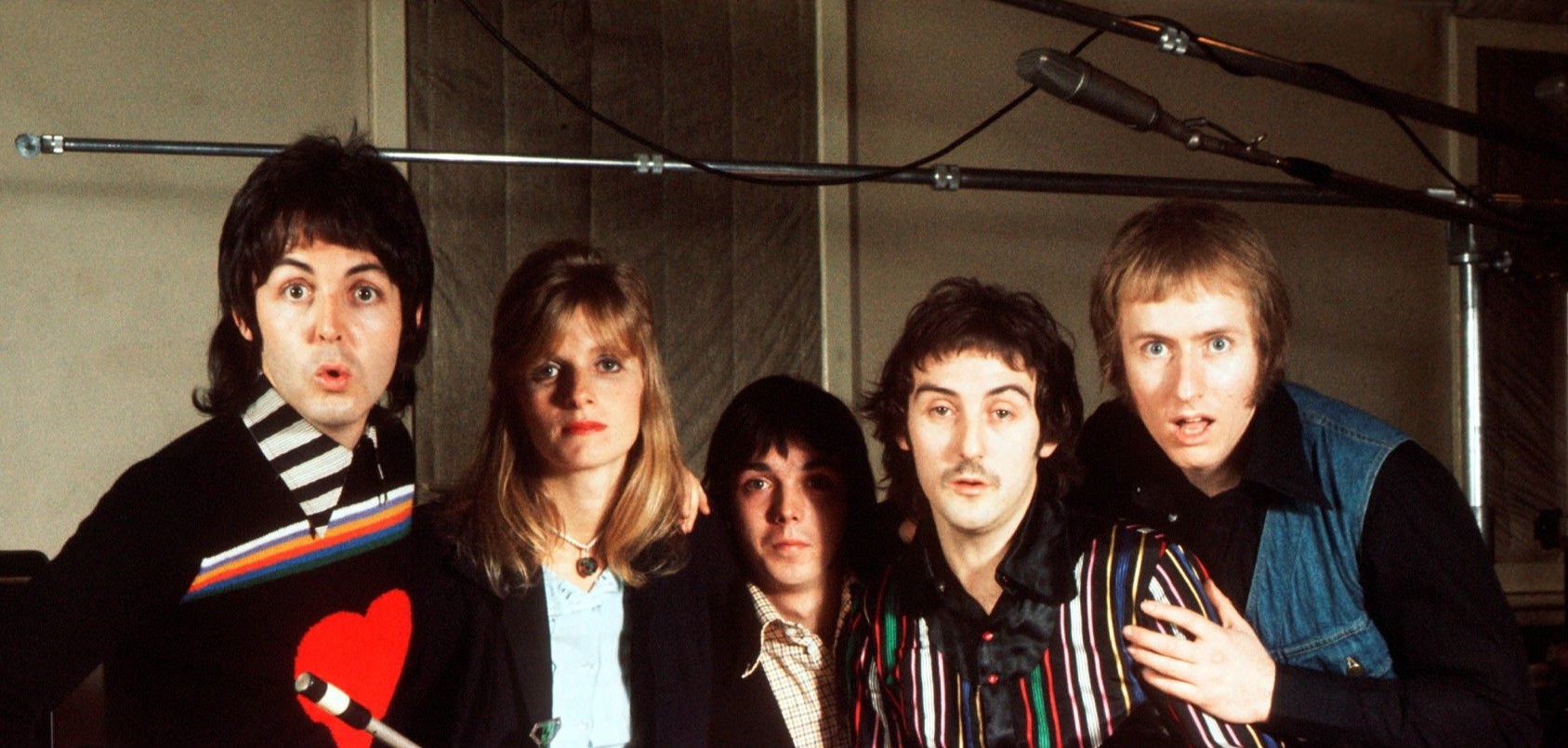 Обложка: Photo by Michael Putland/Getty Images