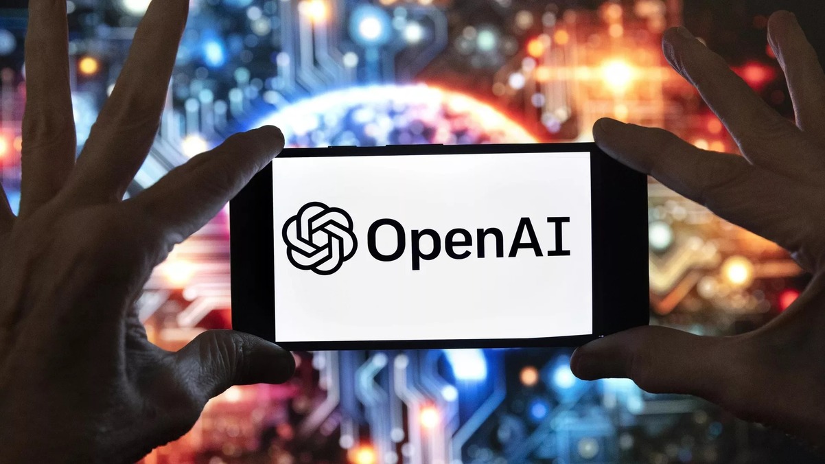 OpenAI готовит первый гаджет: компания нацелилась на релиз во второй половине 2026 года