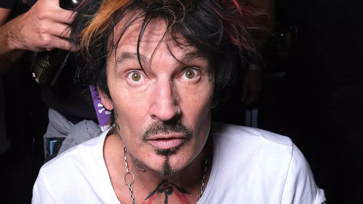 Против барабанщика Motley Crue Томми Ли вновь подали иск о сексуальном насилии