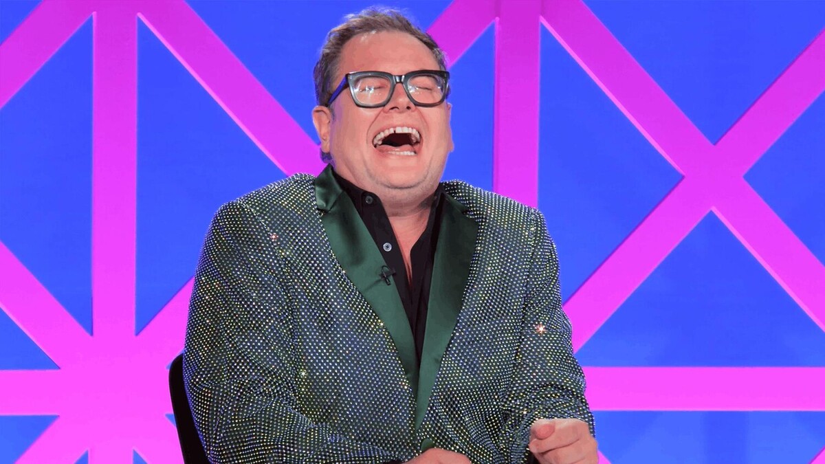 Обложка: Алан Карр на шоу «Королевские гонки РуПола». Источник: World of Wonder Productions