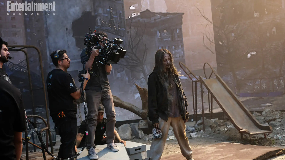 Кадр со съёмок мини-фильма по Resident Evil Requiem / Источник: Entertainment Weekly