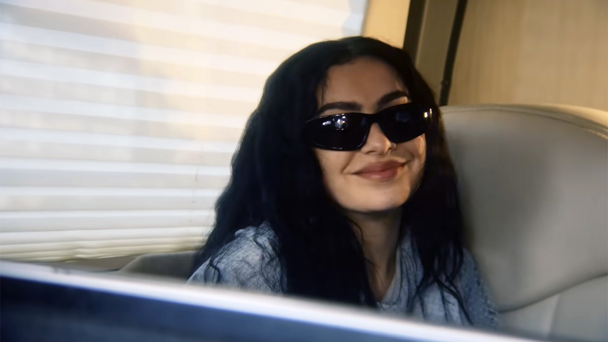 Кадр из фильма «Момент» / Источник: A24