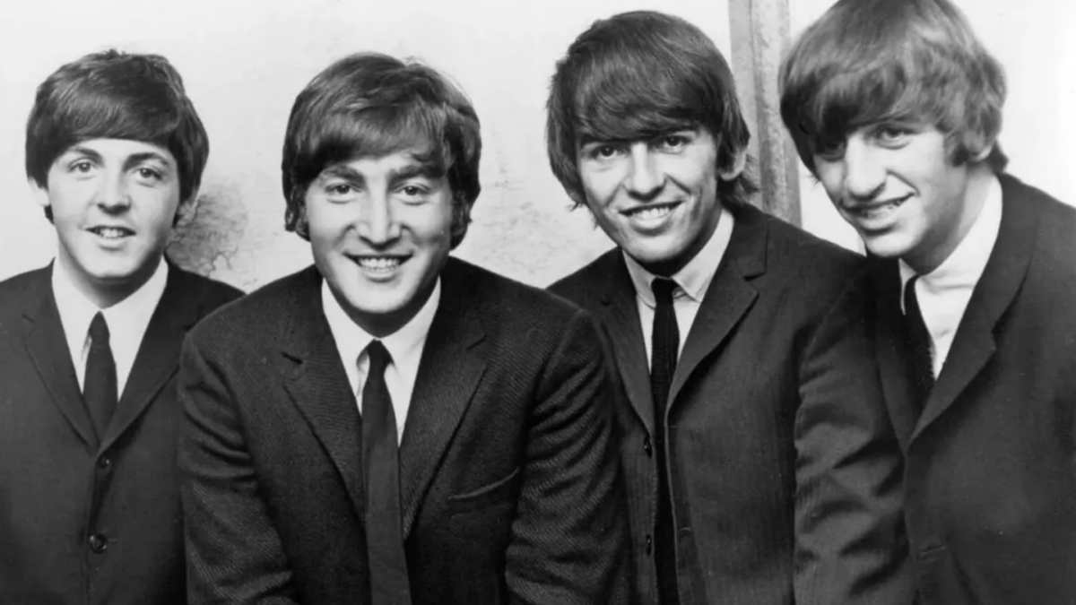 Ливерпульская четвёрка во всей красе: появились фото со съёмок байопиков о The Beatles
