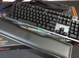 Обзор Adata XPG Summoner: какой получилась флагманская клавиатура нового бренда для геймеров - изображение 1