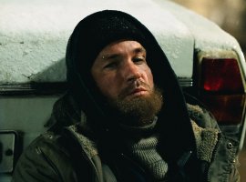 Почему стоит смотреть «Камбэк»: Петров в роли бомжа, ностальгия 2000-х и подростковый детектив - изображение 1