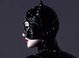 Модель показала косплей на Женщину-кошку из «Бэтмена» Тима Бёртона - изображение 1