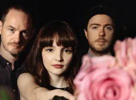 Рецензия на альбом CHVRCHES — Love is Dead - изображение 1