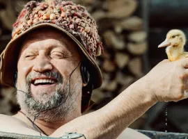 На PREMIER вышел финал сезона авантюрной комедии «Хутор» - изображение 1