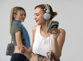 Эпоха пост-жанра: От фонка до k-pop — полный гид по музыке поколения Z - изображение 1