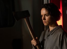 Критики оценили хоррор «В поисках живых» с Дэйзи Ридли: мрачный, но неровный - изображение 1