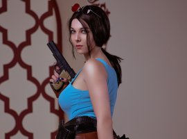 Модель показала атмосферный косплей Лары Крофт из Tomb Raider - изображение 1
