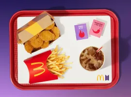 BTS и McDonald's выпустили капсульную коллекцию - изображение 1
