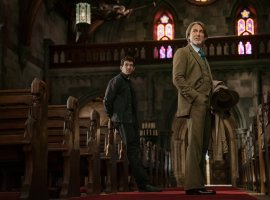 Райан Джонсон подтвердил: сцена из«Достать ножи 3» снята на локации мемного клипа Рика Эстли - изображение 1