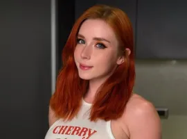 Россиянка названа самой популярной любительской моделью по версии премии Pornhub Awards - изображение 1