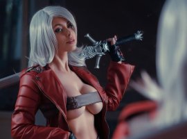 Модель сделала зрелищный косплей женской версии Данте из Devil May Cry 3 - изображение 1