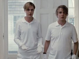 Главный российский фильм года и первый хит режиссёра «Паразитов»: что смотреть в кино в апреле - изображение 1