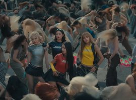 Blackpink спели кавер на песню «Wannabe» группы Spice Girls на стадионе Уэмбли - изображение 1