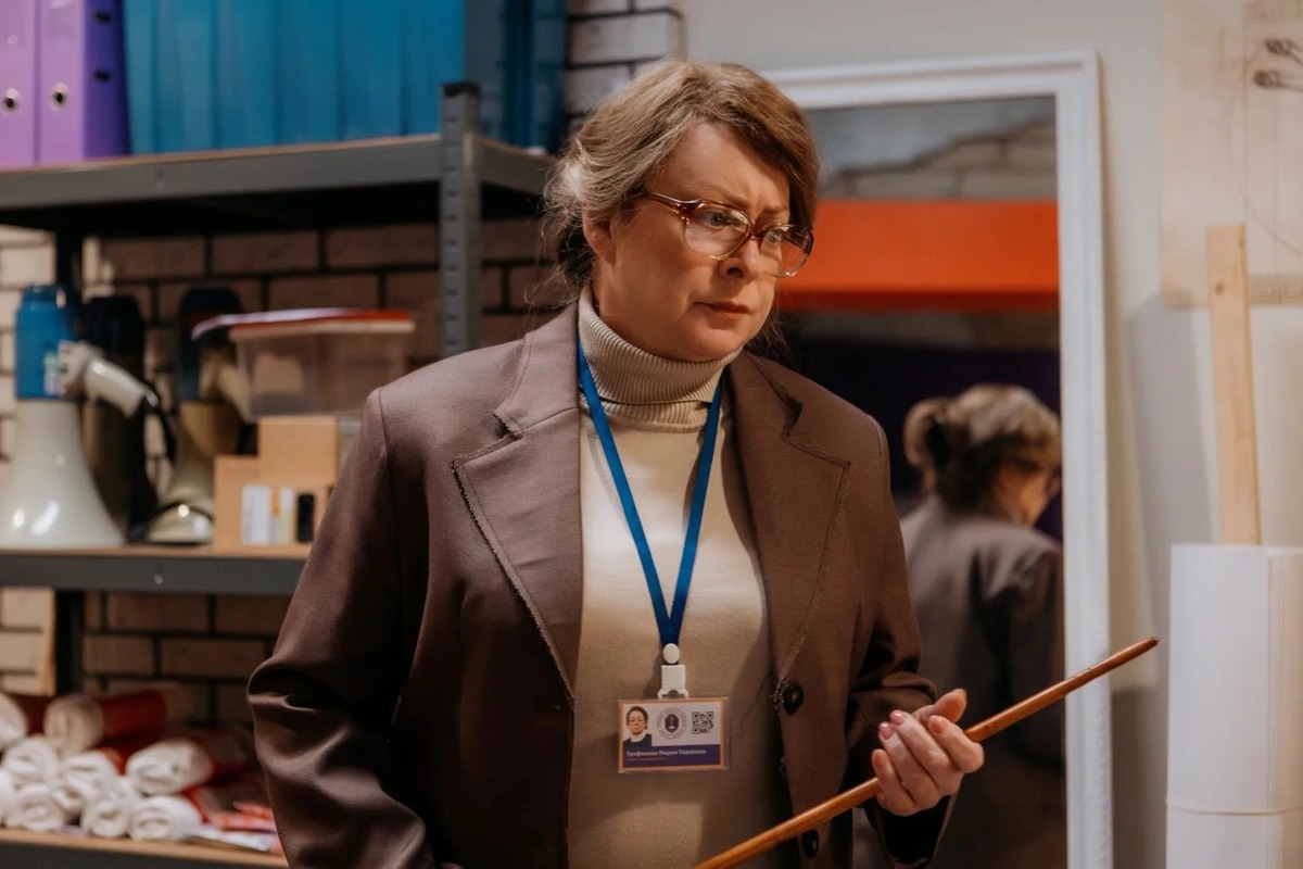 Мария Аронова на кадре из сериала «Олдскул». Источник: Wink