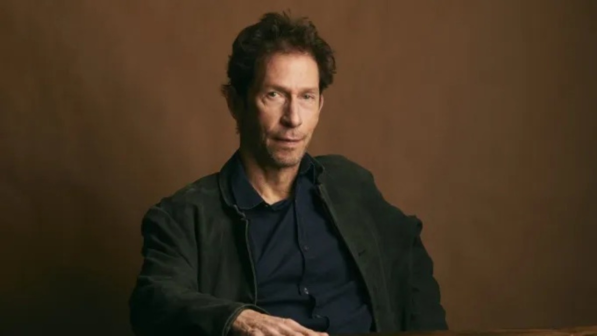 Тим Блейк Нельсон 

Источник: Stephanie Diani