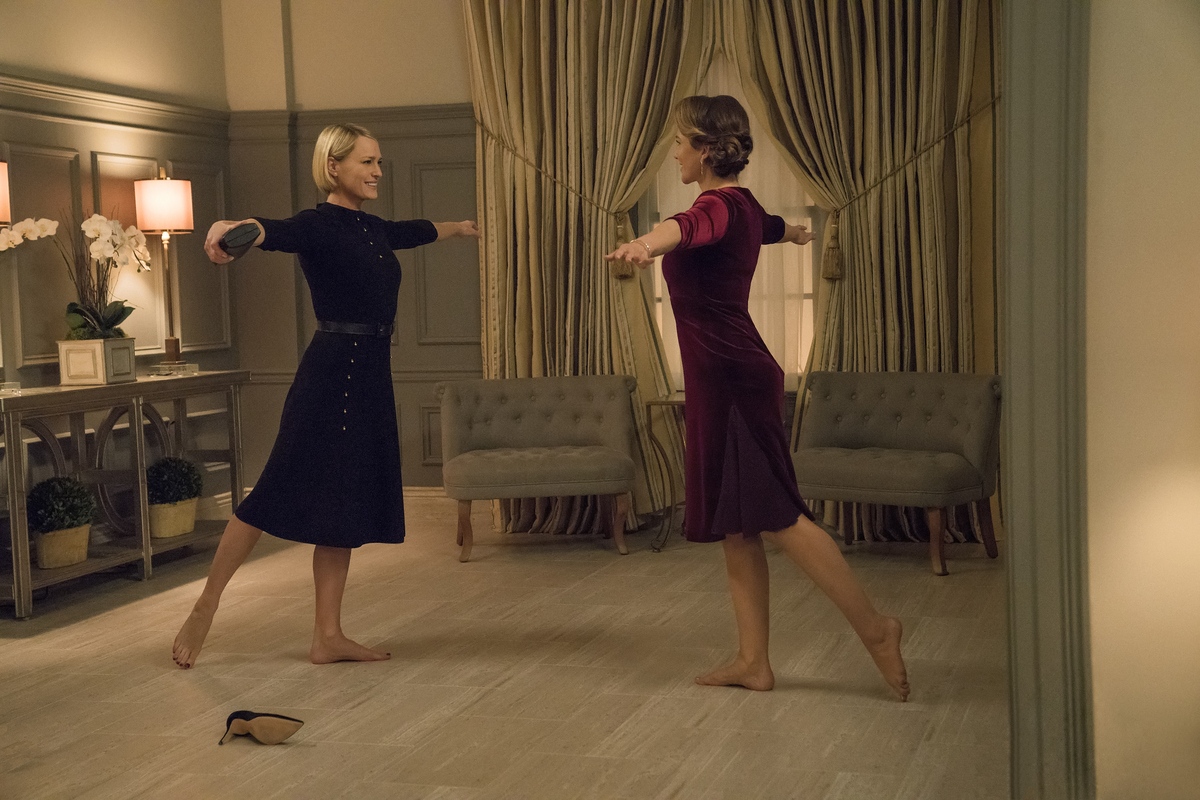 Netflix приостановил работу в России: что будет дальше и как россияне смогут смотреть зарубежные шоу - фото 3