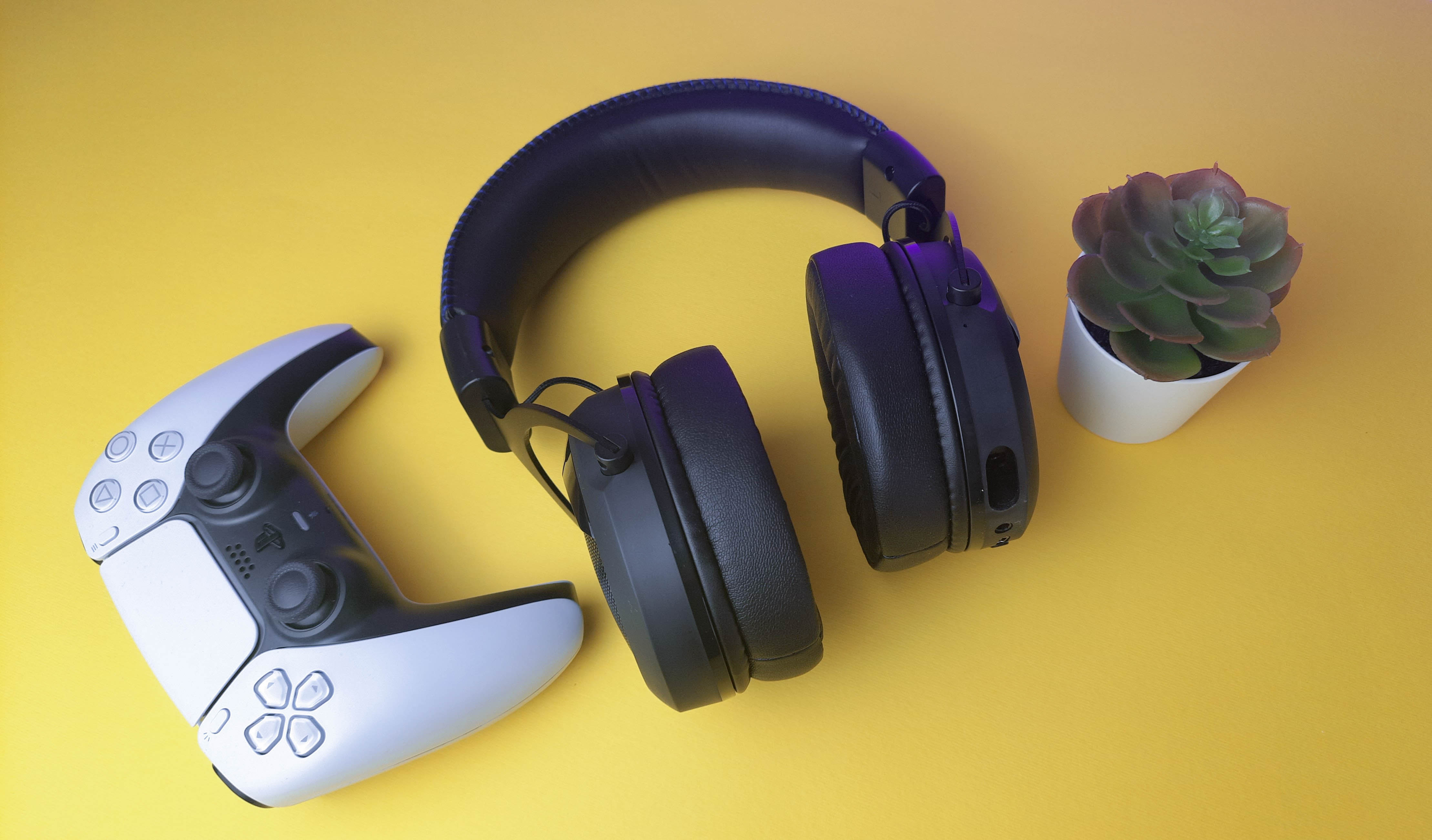 Обзор беспроводной гарнитуры Tronsmart Shadow: для шутеров и не для музыки - фото 2