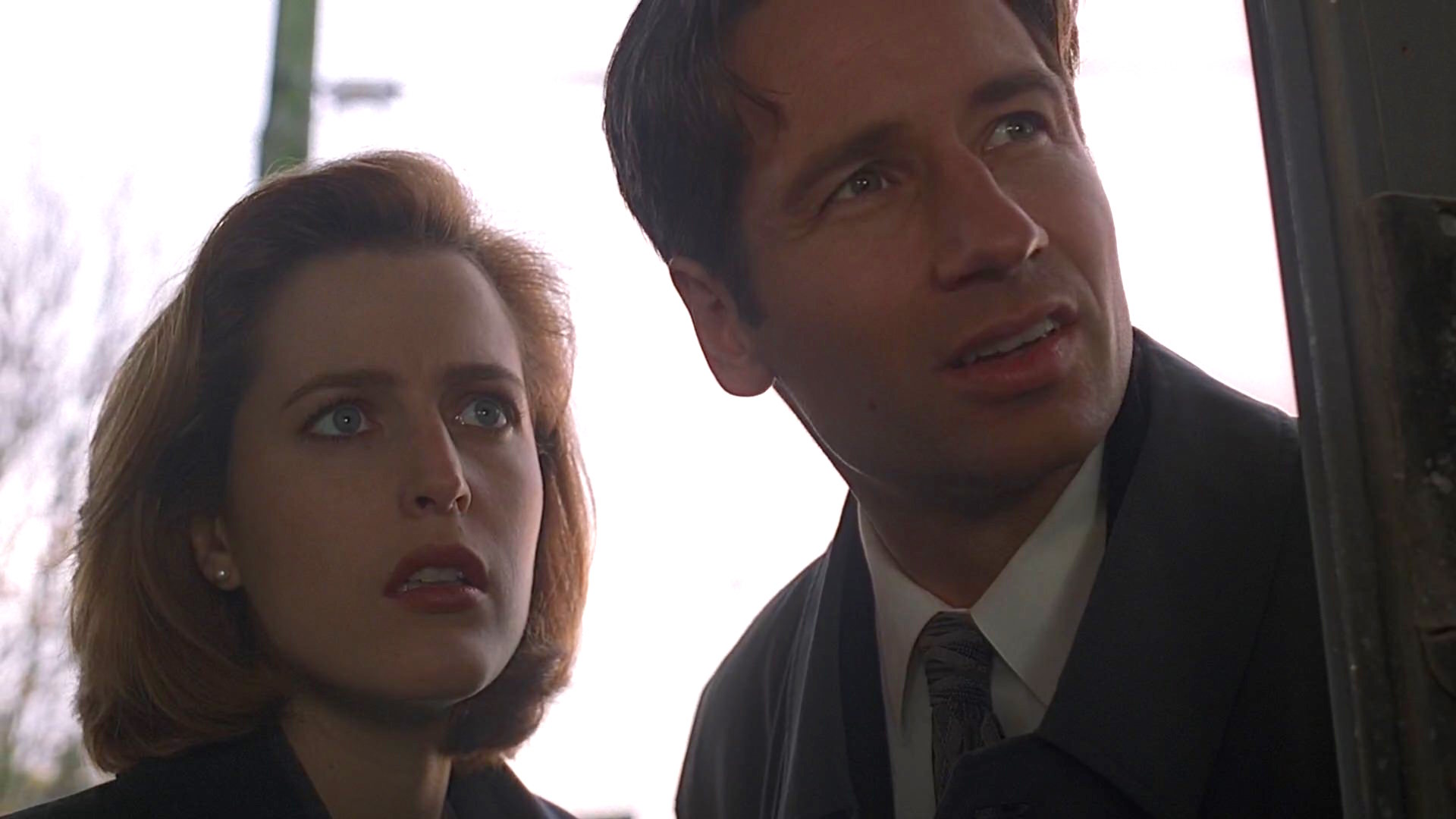 кадр из сериала «Секретные материалы»